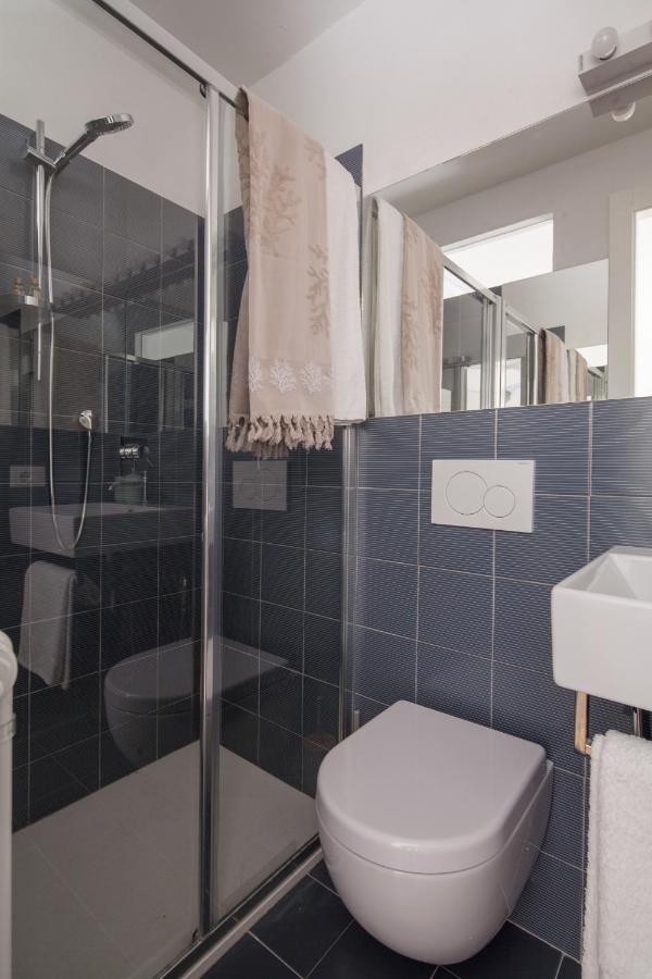 Vicolo Apartment, Pedestrian Centre, 2Bdr, 2,5 Bth, Aircondo, Private Parking, Easy To Train And Ferries, City Life La Spezia Exteriör bild